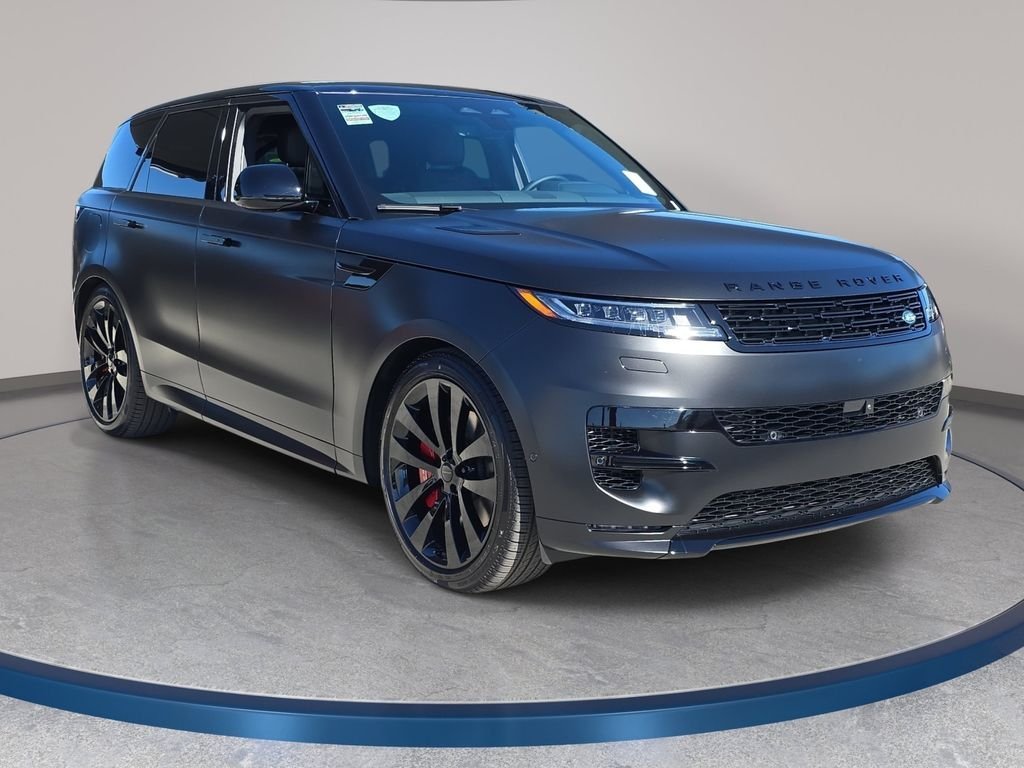 New 2026 Santorini Black LAND ROVER Dynamic SE image 3