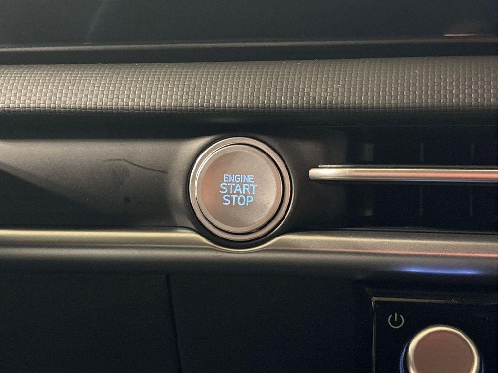 New 2026 Black Hyundai SE AWD image 13