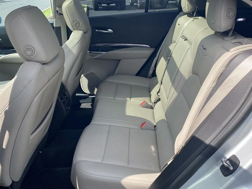 Used 2019 Radiant Silver Metallic Cadillac AWD Luxury image 15
