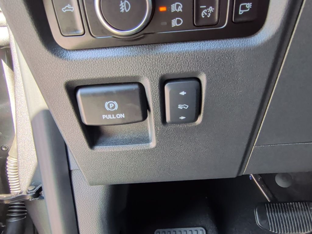 New 2026 Carbonized Gray Metallic Ford Lariat® image 17