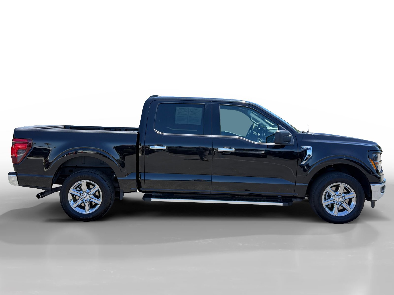 Used 2025 Black Metallic Ford XLT image 6
