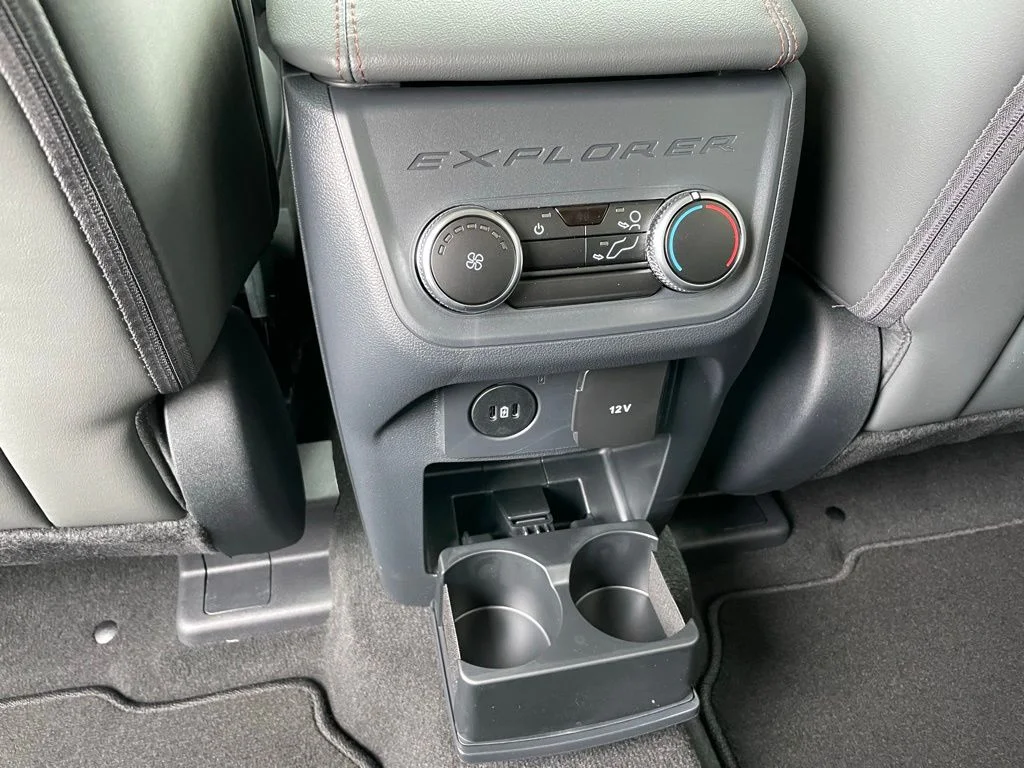 2026 Ford Explorer Active - Photo 57