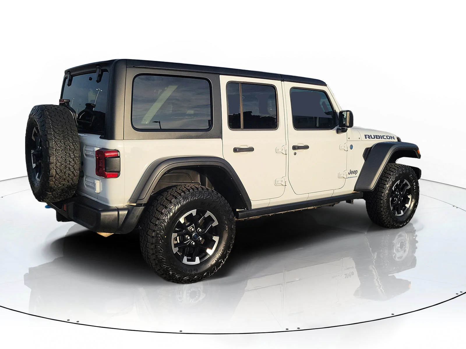 Certified Used 2024 White Jeep Rubicon 4xe image 2