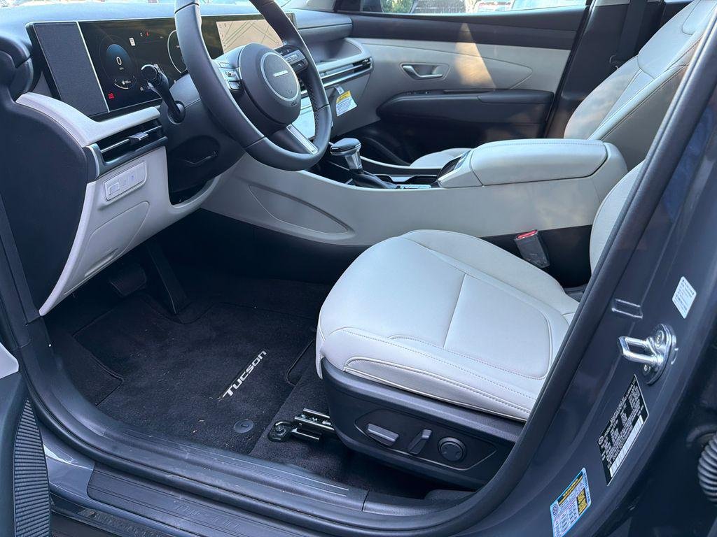 New 2026 Gray Hyundai SEL Premium FWD image 9