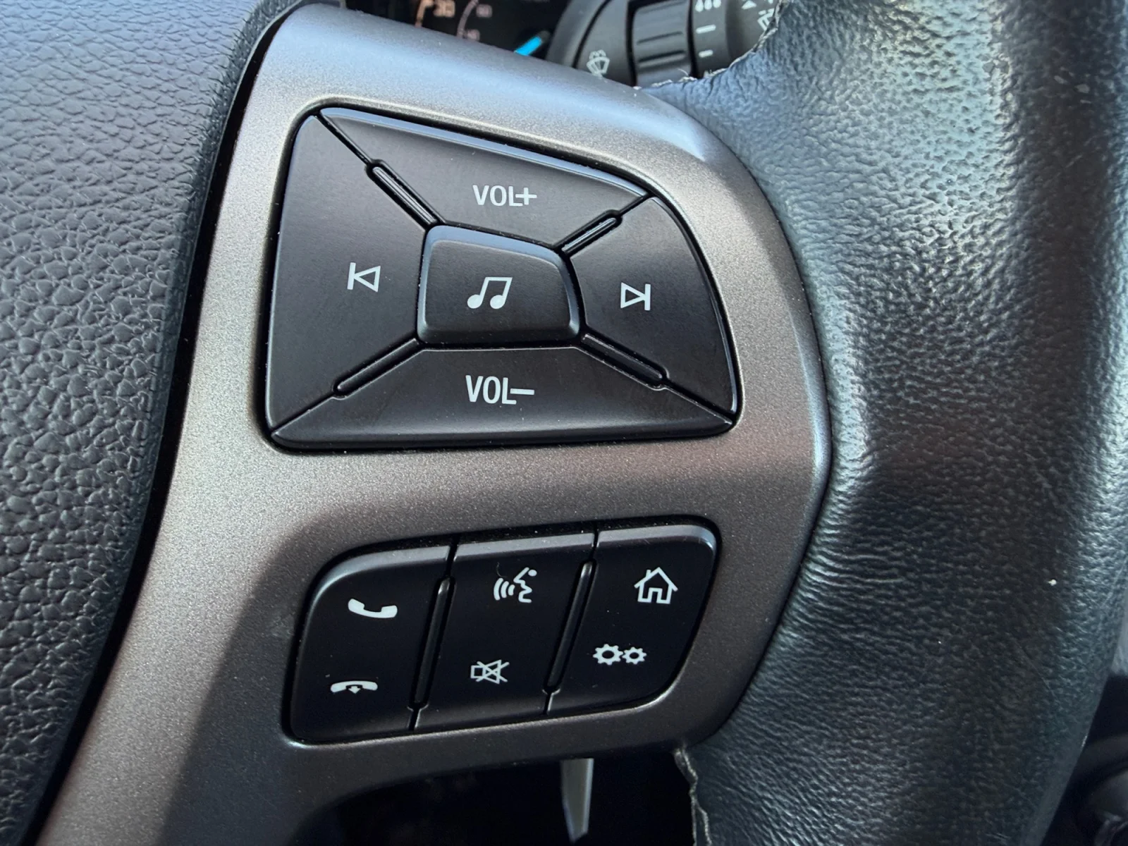 Used 2020 Lightning Blue Metallic Ford XLT image 23