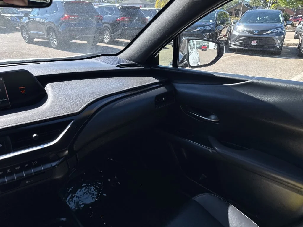 Used 2019 White Lexus 200 Base image 29
