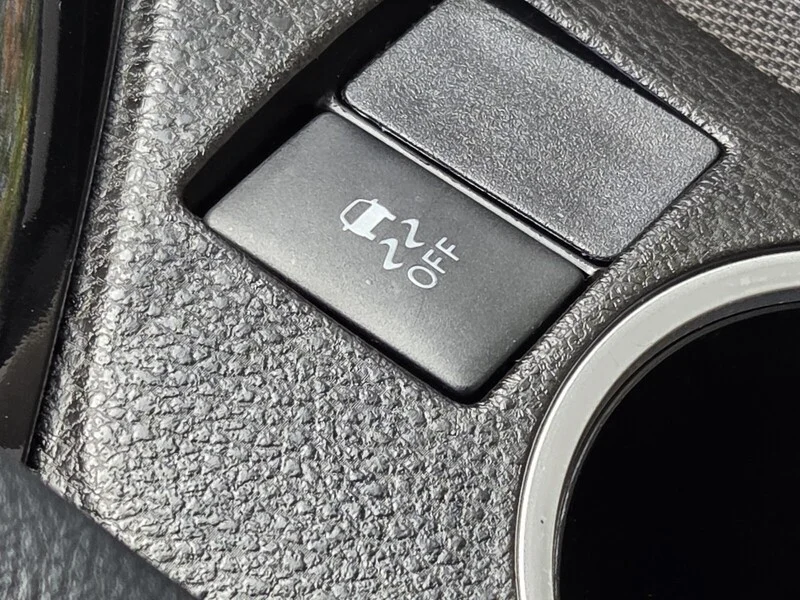 Used 2018 Slate Metallic TOYOTA LE image 26