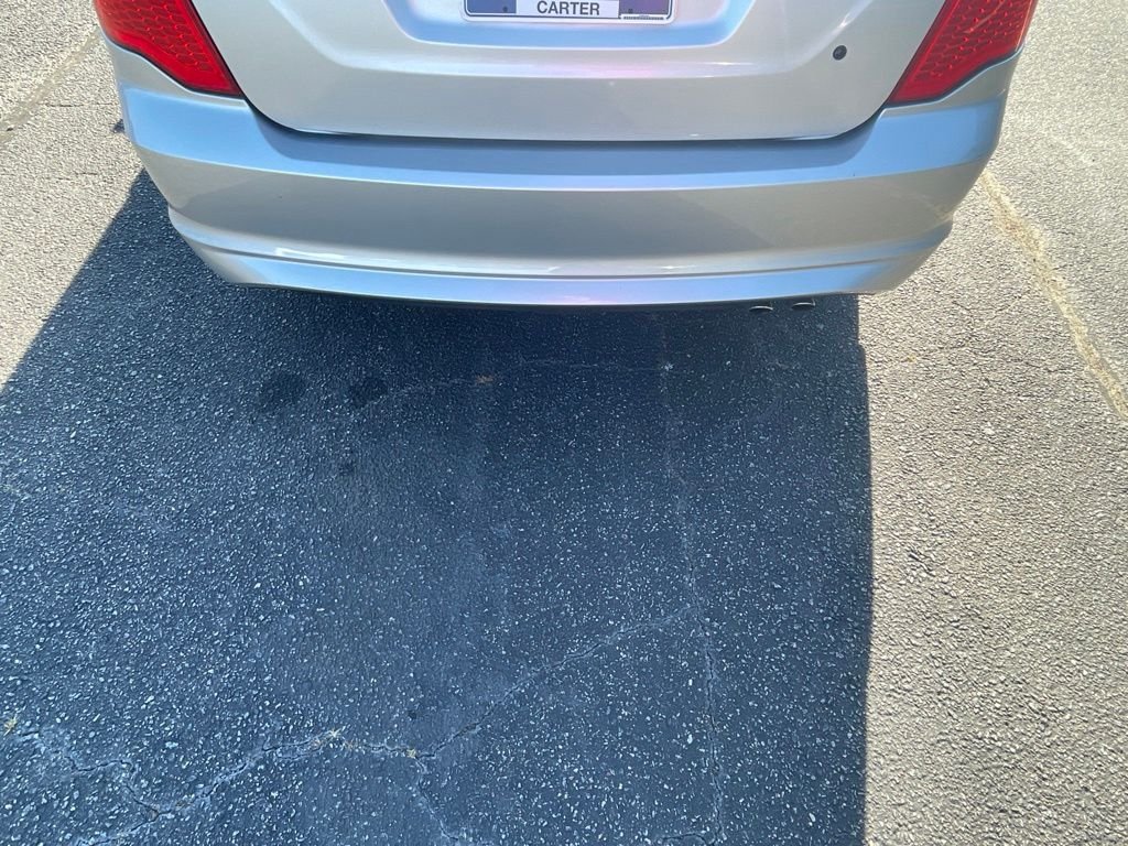 Used 2010 Silver Ford SE image 5