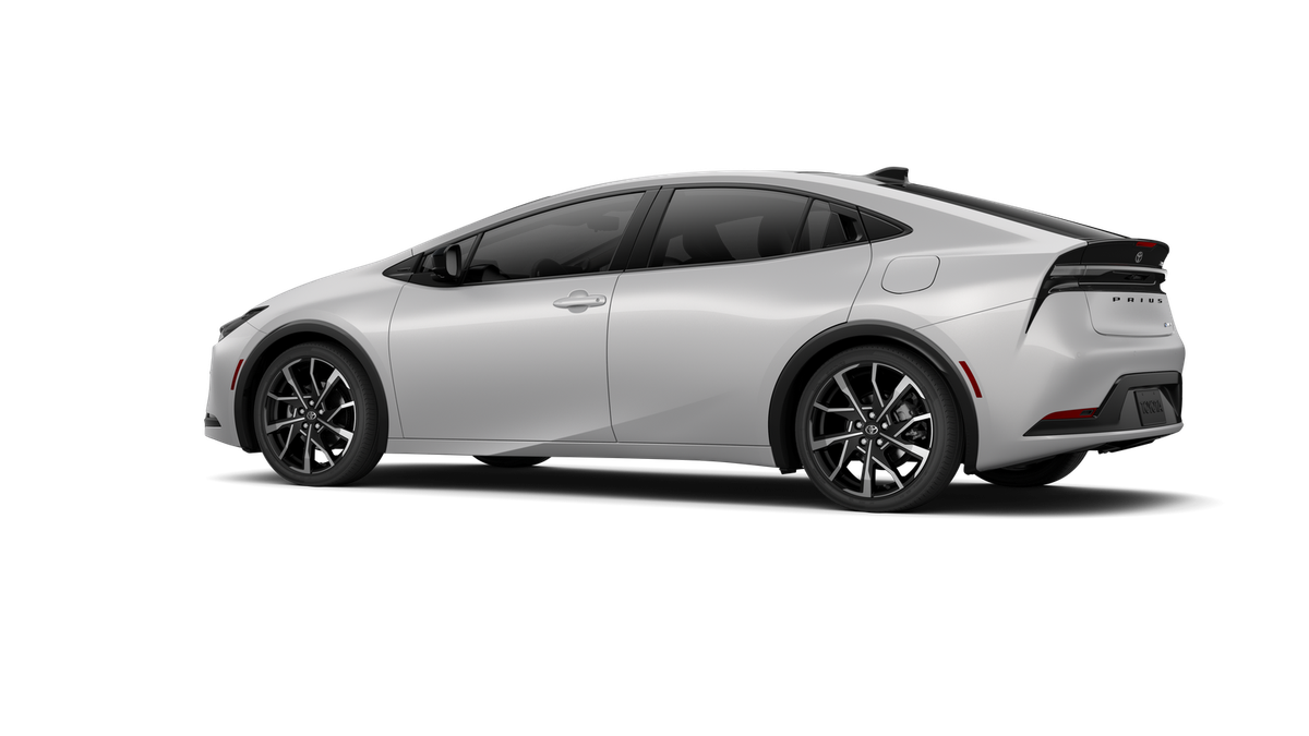 New 2027 Cutting Edge Toyota XSE Premium image 5