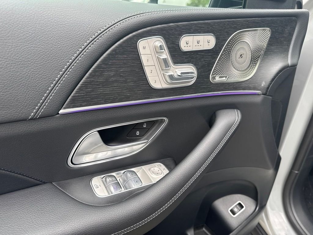 New 2026 MANUFAKTUR Alpine Grey Mercedes-Benz GLS 580 image 10