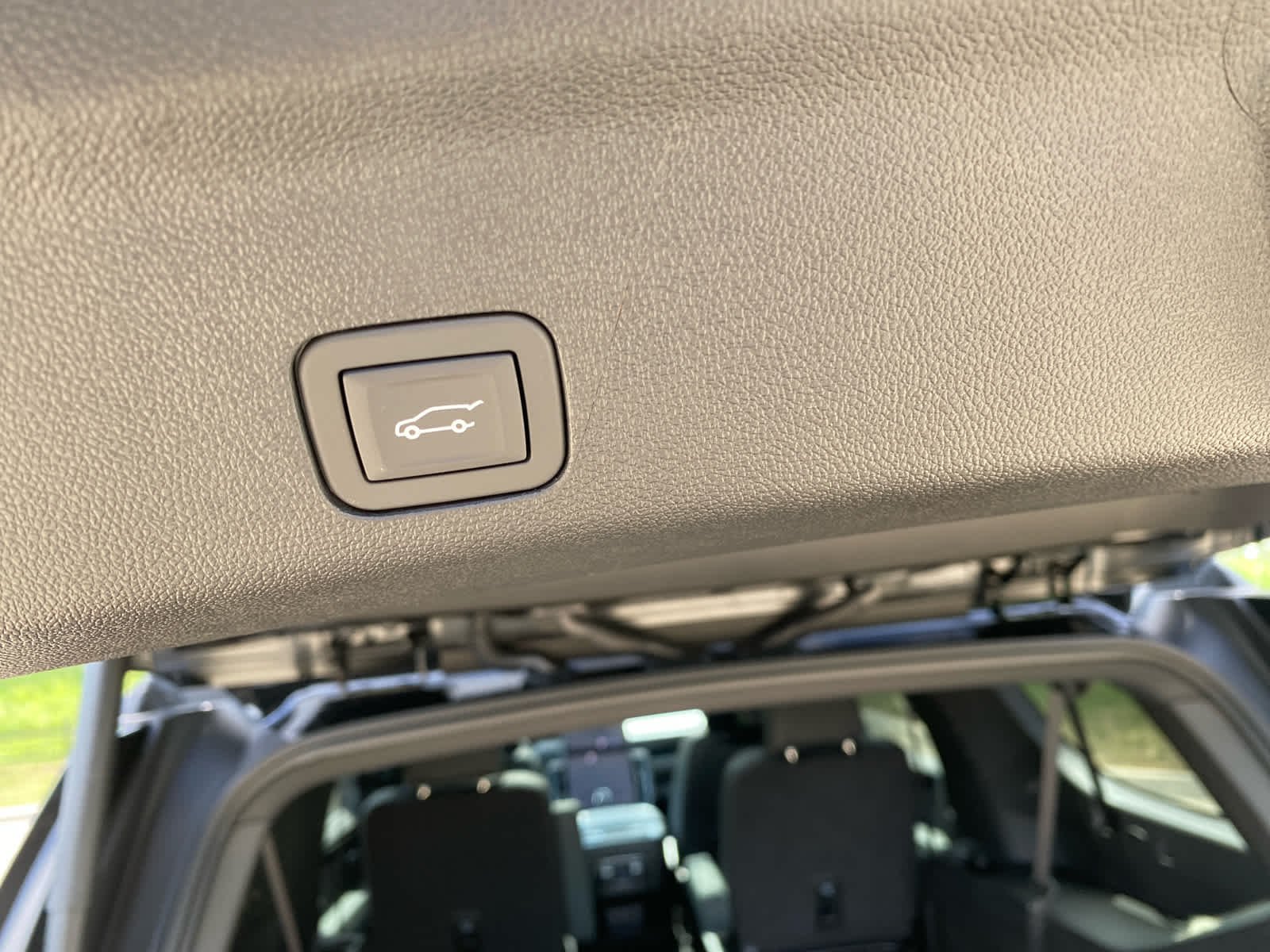 2026 GMC Yukon XL AT4 - Photo 25