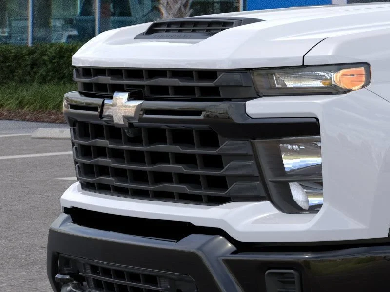 New 2026 Summit White Chevrolet WT image 22