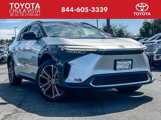 Certified Used 2023 ELEMENTAL SILVER MET Toyota  image 1