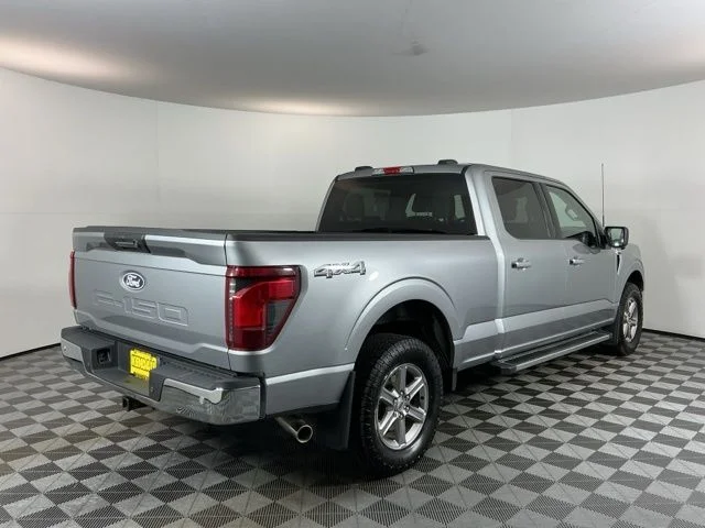 Used 2024  Ford XLT image 4