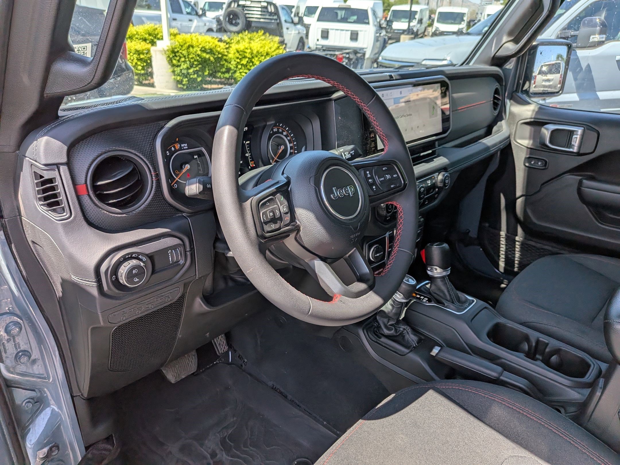 Used 2024 Anvil Clearcoat Jeep Rubicon image 15