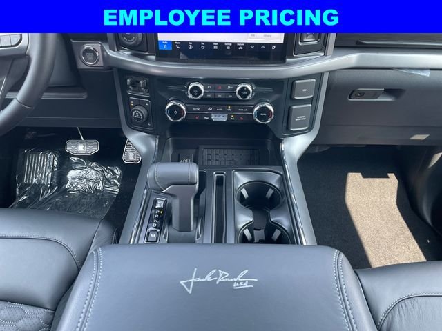 2025 Ford F-150 XLT - Photo 11