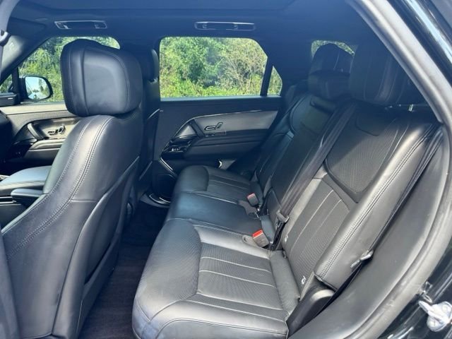 Used 2025 Santorini Black Metallic Land Rover SE image 13