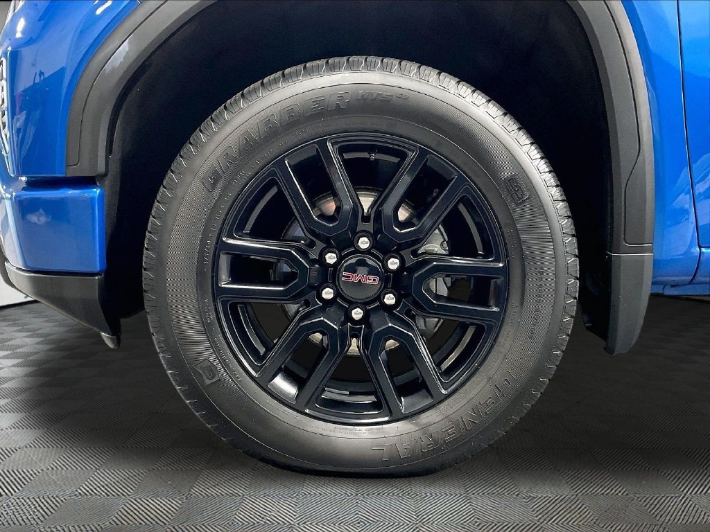 Used 2023 Blue GMC Elevation image 7
