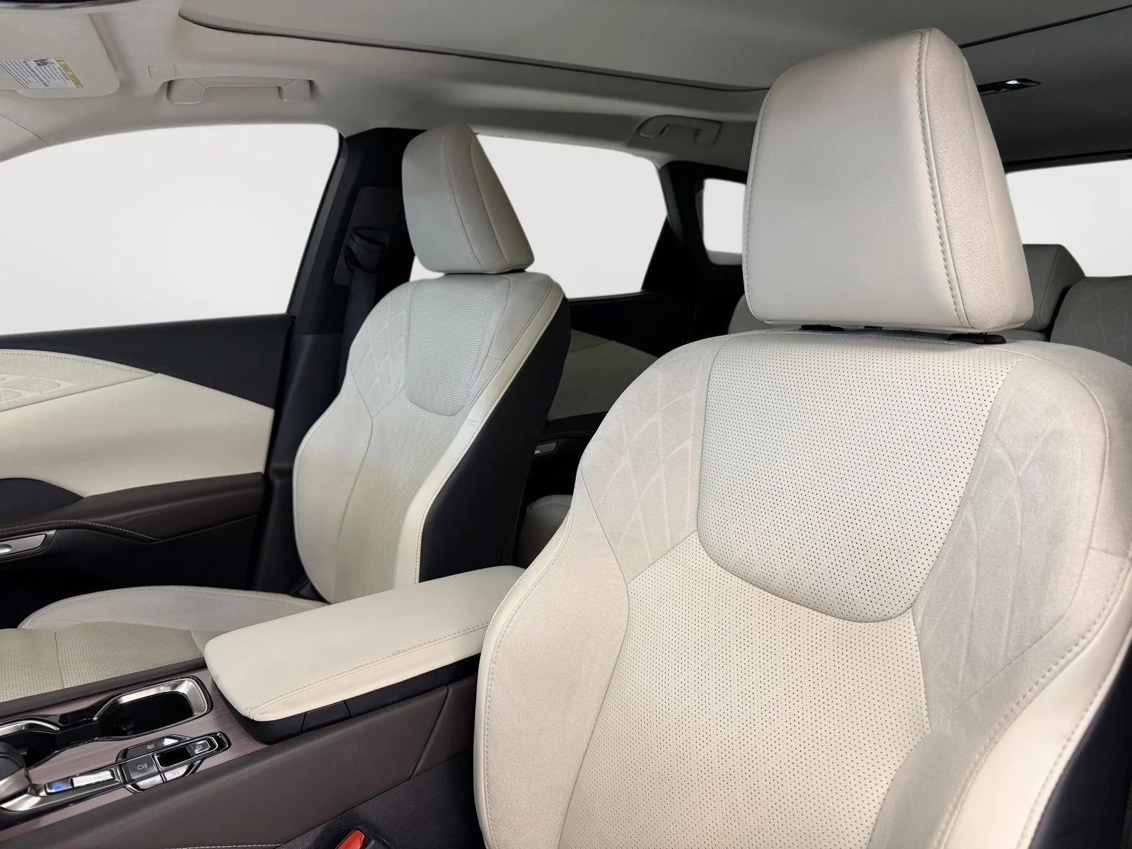 Used 2024 Eminent White Pearl Lexus RX 350h Luxury image 7