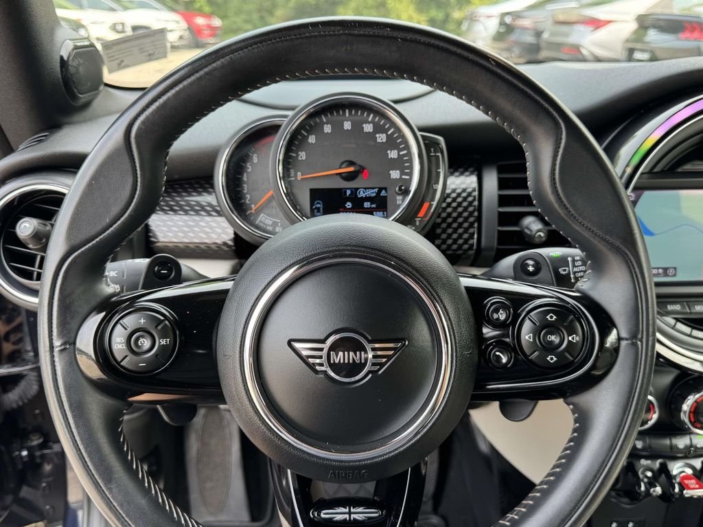 Used 2020 Black MINI  image 11