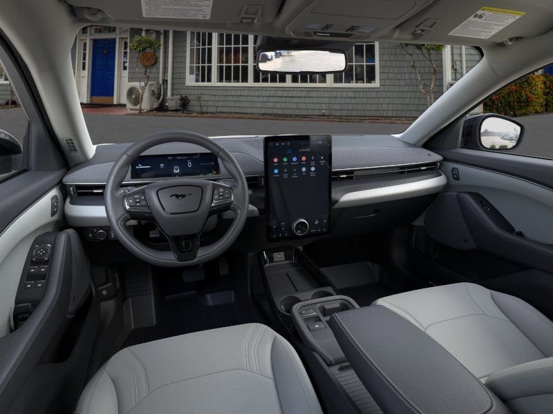 New 2026 Star White Metallic Tri-coat Ford Premium image 9