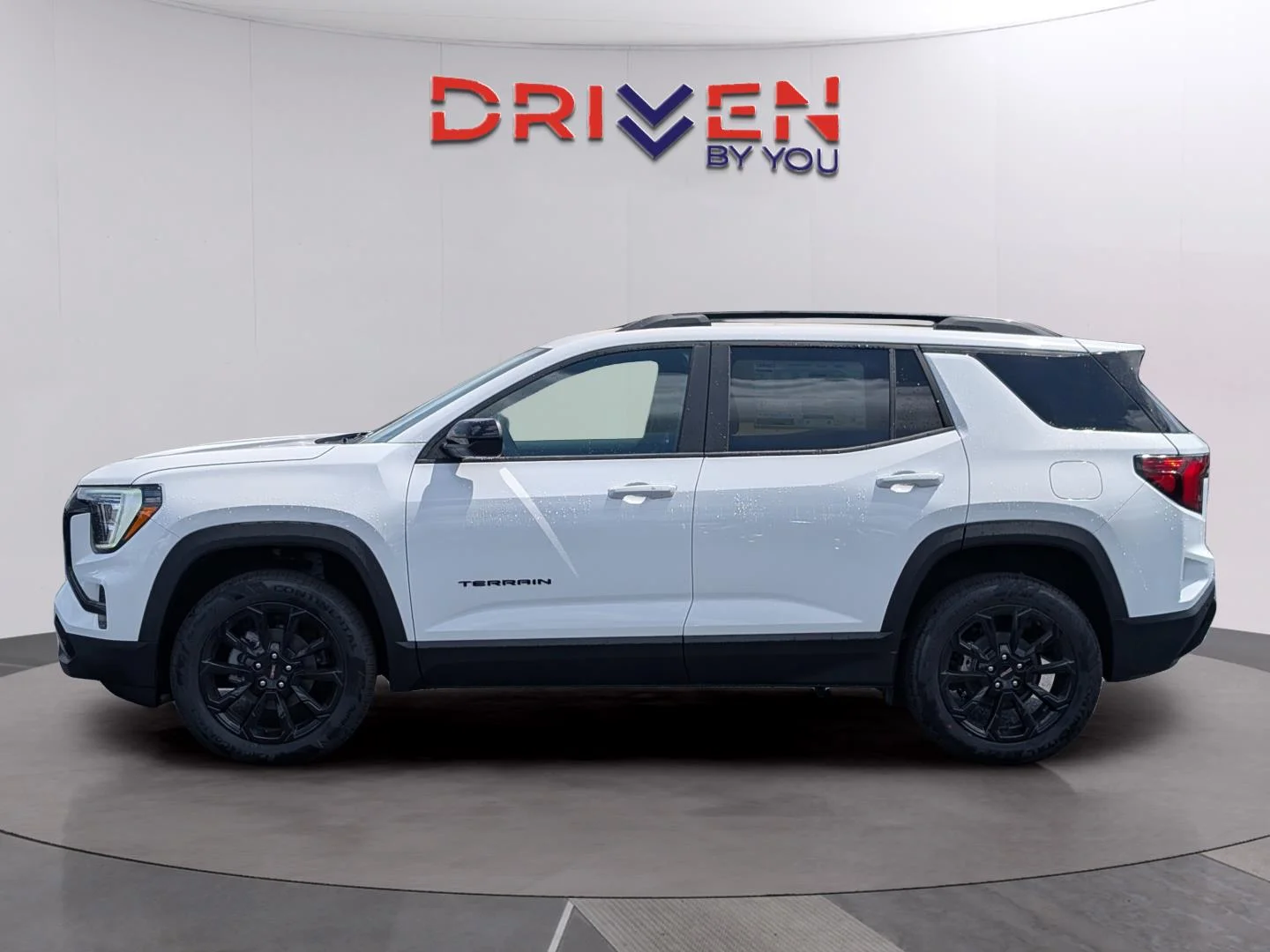 New 2026 Summit White GMC Elevation image 2