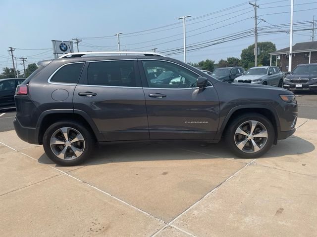 Used 2019 Gray Jeep Limited image 7