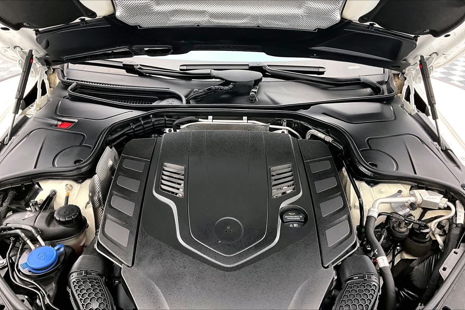 Used 2019 designo Diamond White Mercedes-Benz S 560 image 9