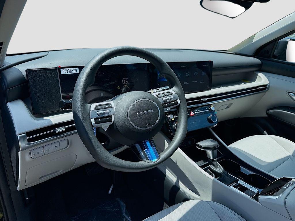New 2026 Phantom Black Hyundai SEL FWD image 7
