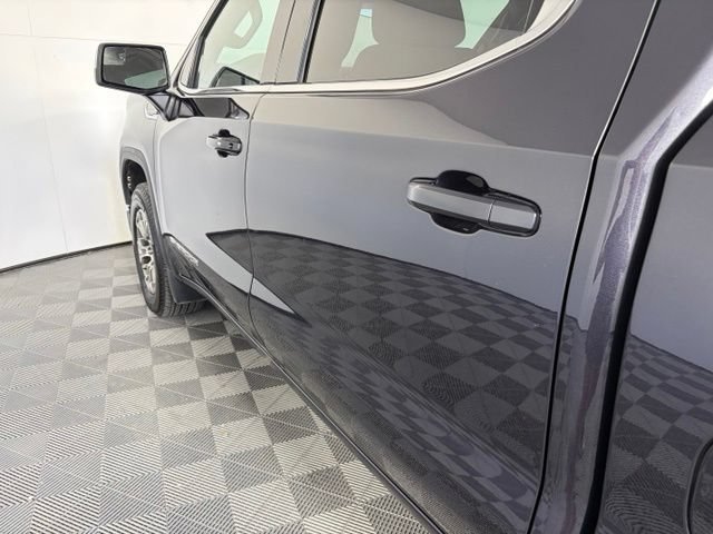 Certified Used 2022 TITANIUM RUSH METALLIC GMC SLE image 10