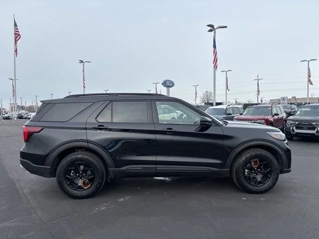 New 2026 Agate Black Metallic Ford Tremor® image 5