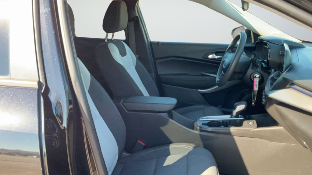 Used 2024 Black Chevrolet LS image 22