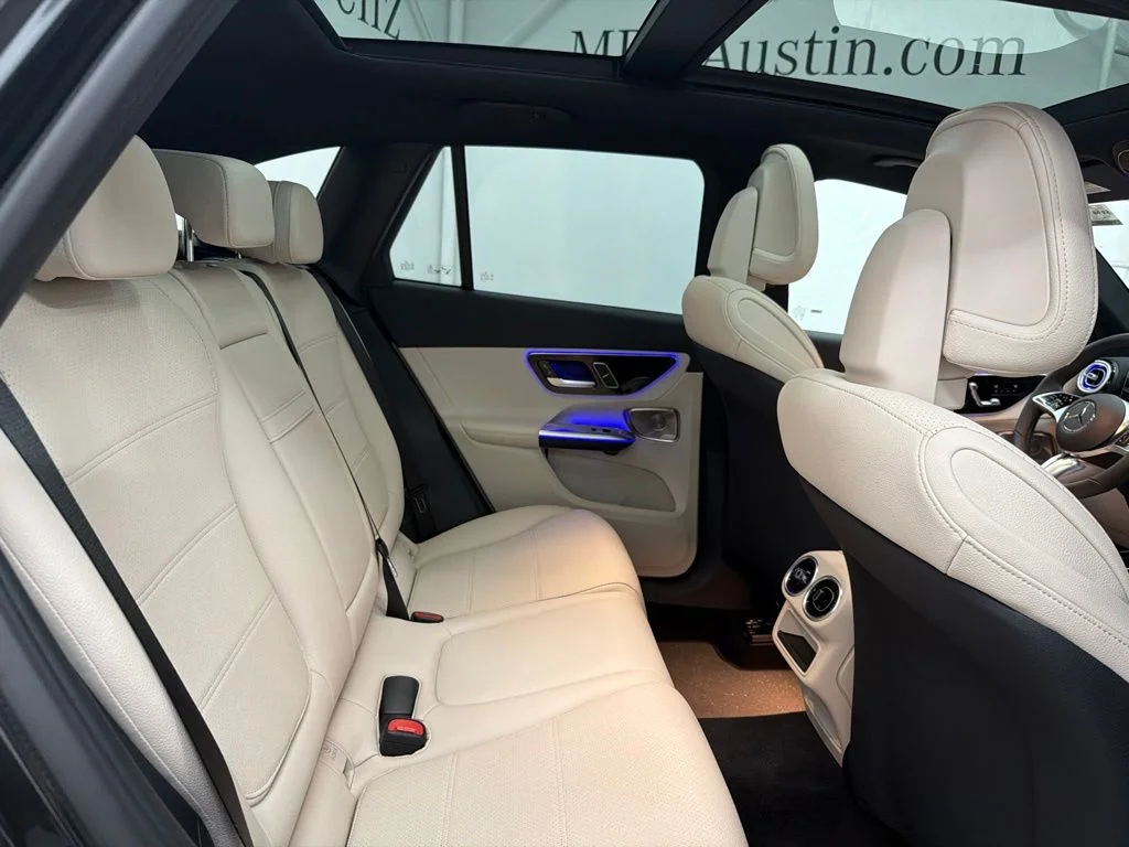 New 2027 Gray Mercedes-Benz GLC 300 image 29