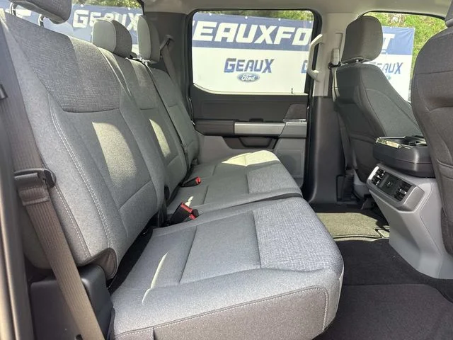 New 2026 Carbonized Gray Metallic Ford XLT image 19