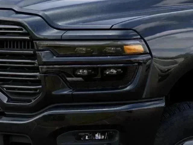 New 2026 Diamond Black Crystal Pearl-Coat Exterior Paint RAM Laramie image 6