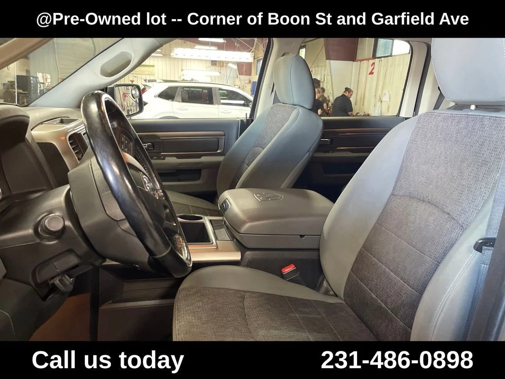 Used 2015 Black Ram Big Horn image 14