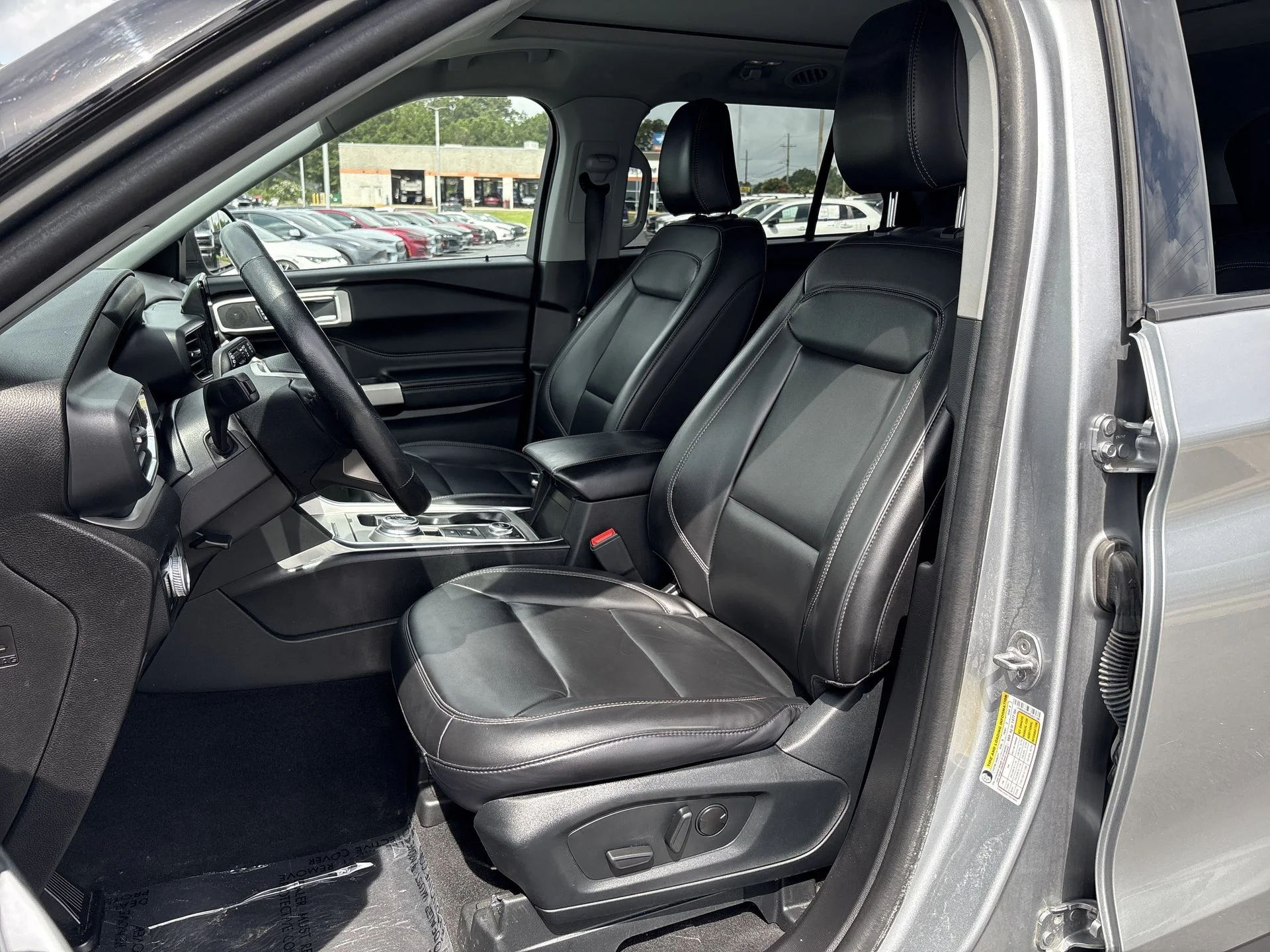 Certified Used 2023 Silver Metallic Ford XLT image 18