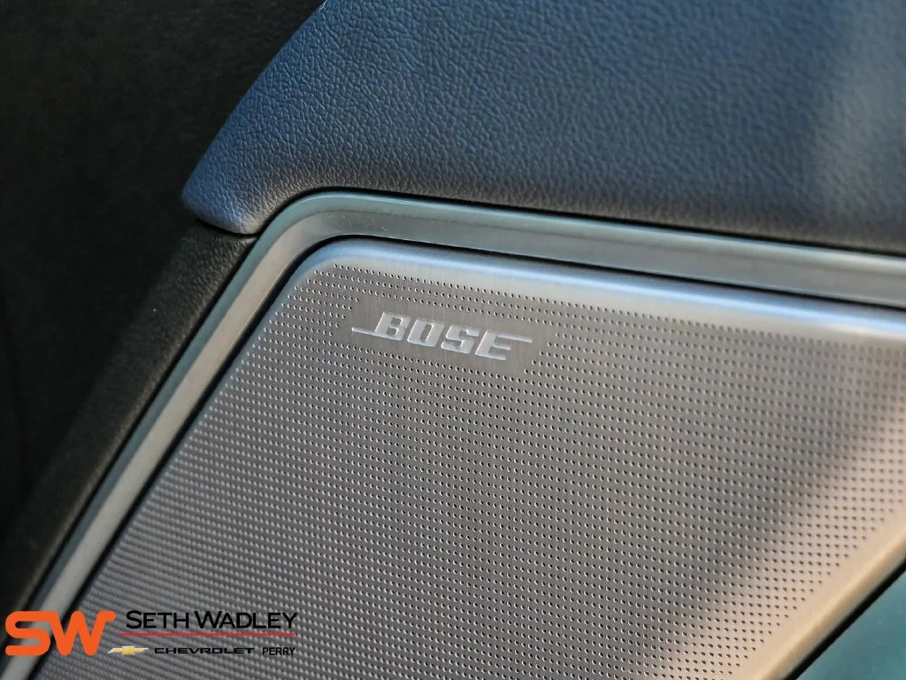 Used 2022 Black Chevrolet High Country image 23