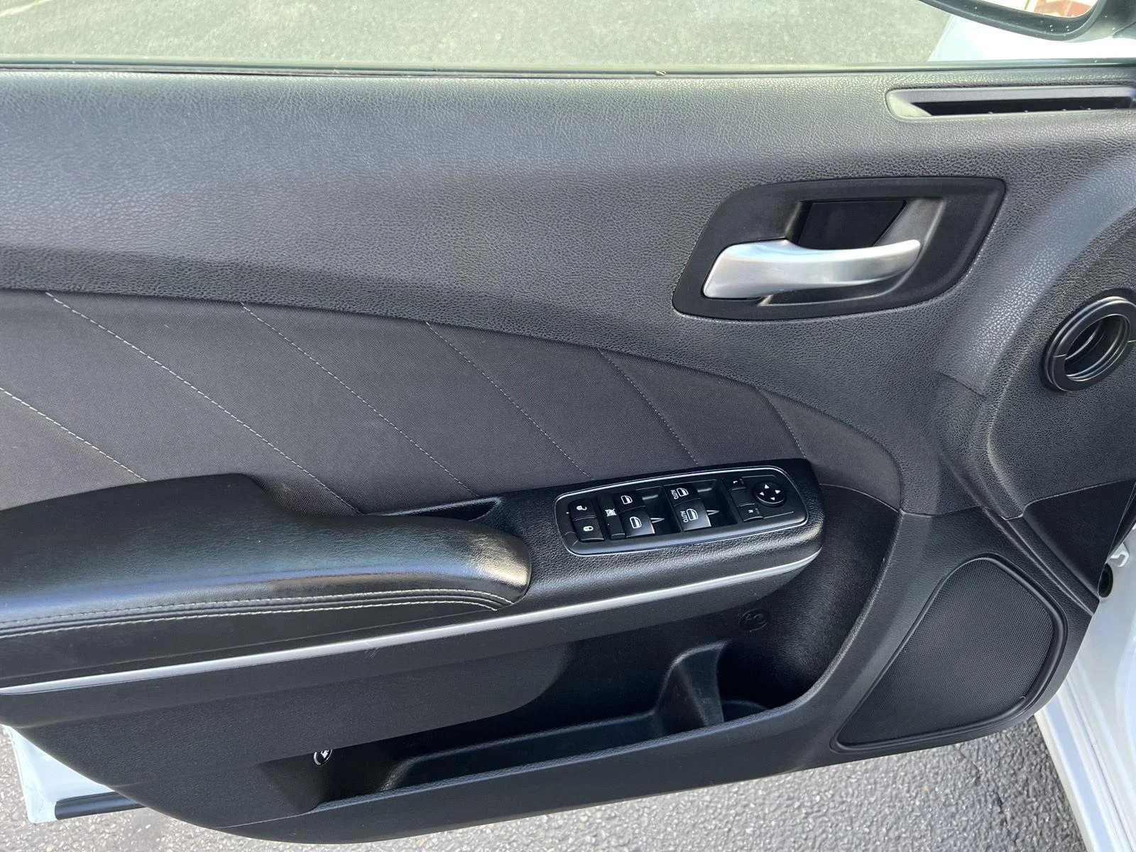 2019 Dodge Charger SXT - Photo 14