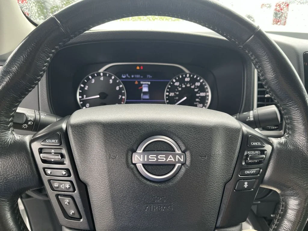 Used 2022 White Nissan SV image 14