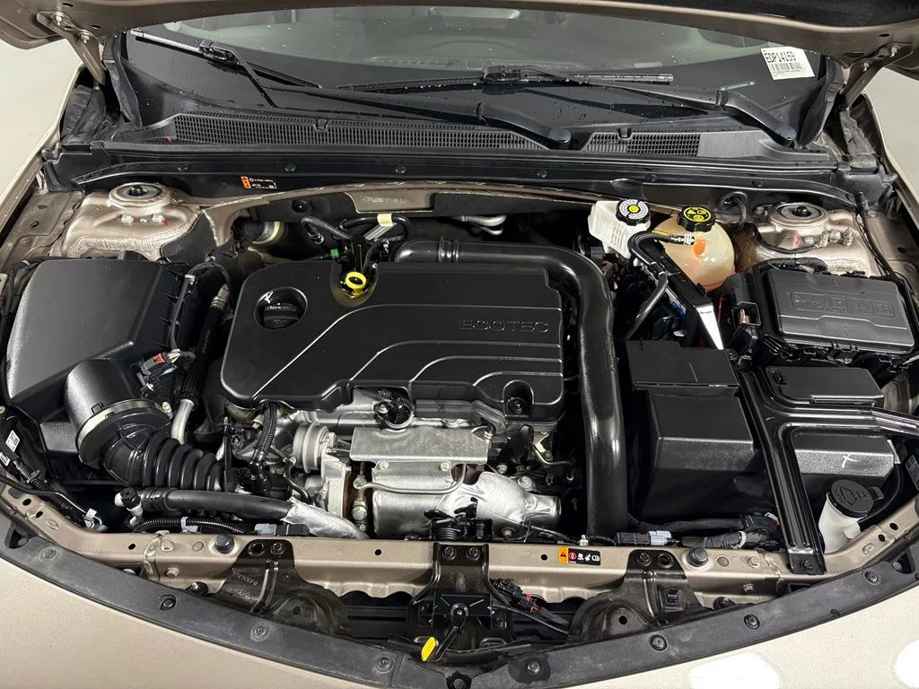 Used 2023 Gray Chevrolet LT image 46