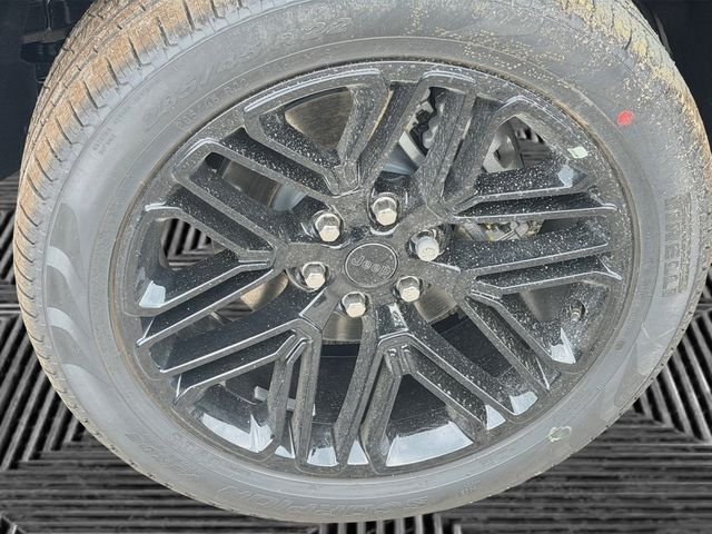 New 2026 High Gloss Black Exterior Paint Jeep Limited Reserve image 9