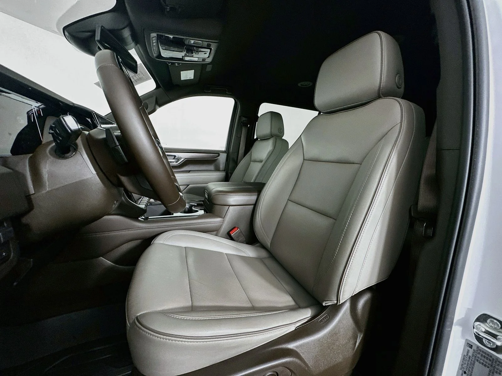 Used 2026 Summit White GMC Elevation image 23