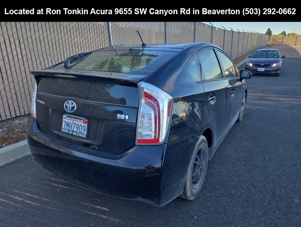 Used 2015 Black Toyota Two image 4