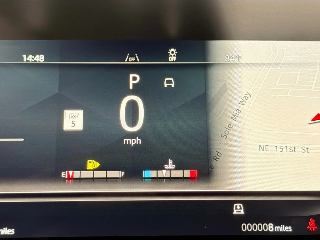 New 2026 Fuji White Land Rover SE image 12
