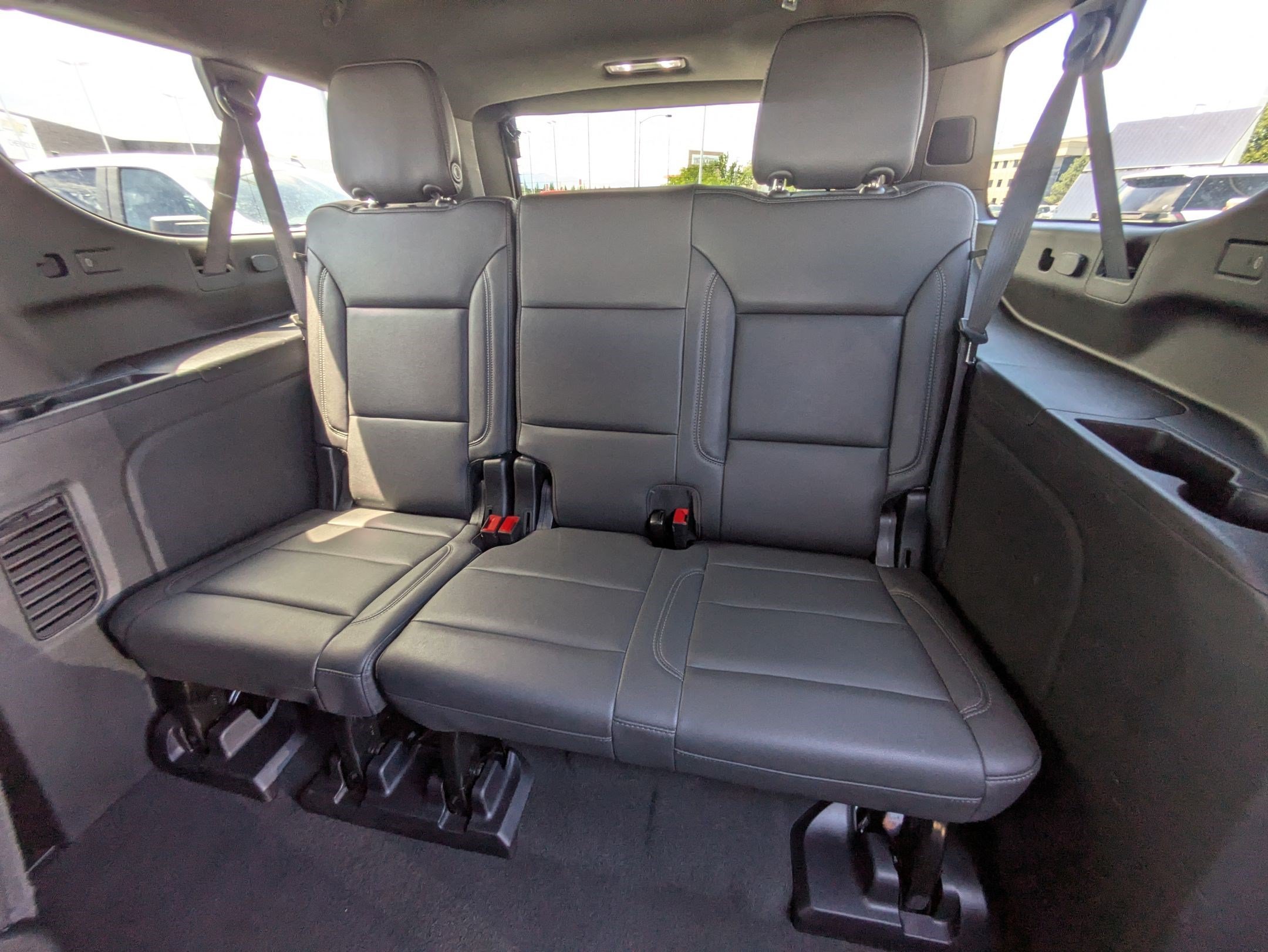Used 2025 Black Chevrolet Z71 image 29