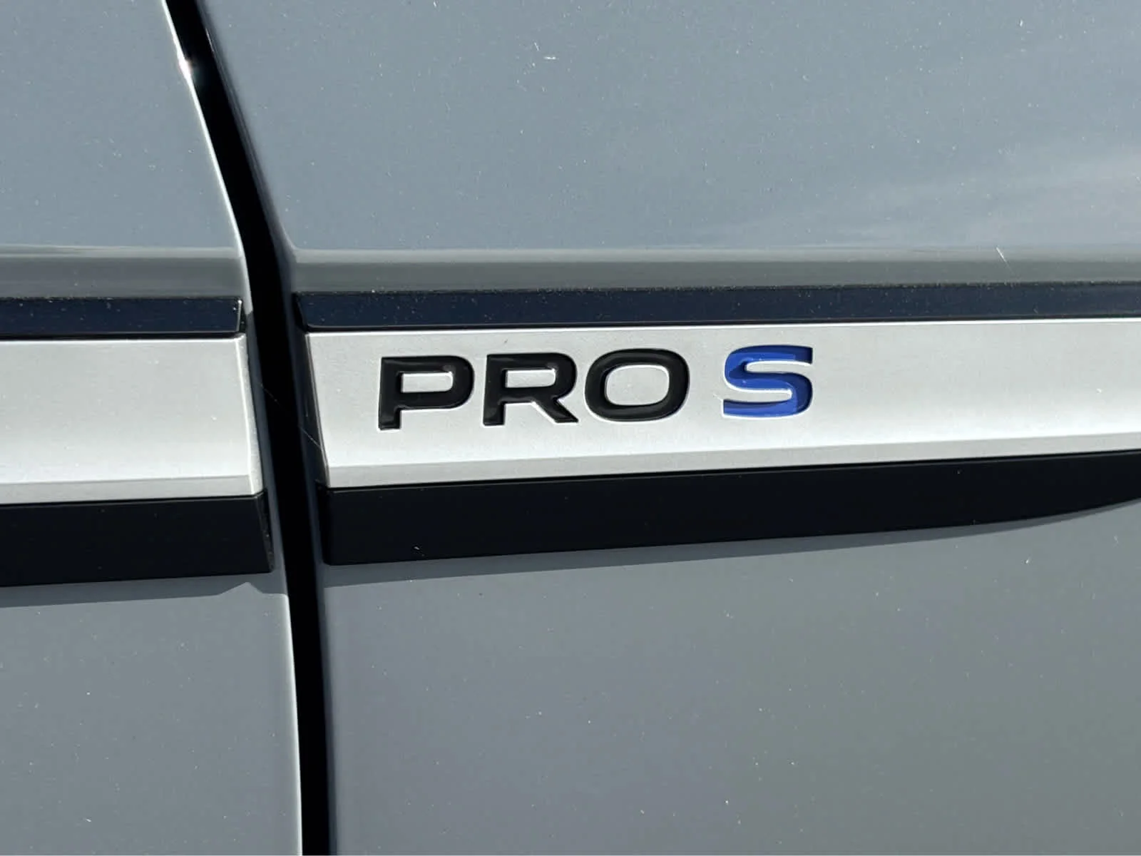 Certified Used 2023 Pure Gray Volkswagen Pro S image 4