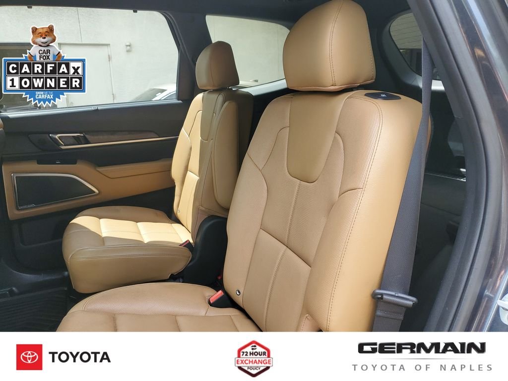 Used 2021 Gray Kia SX image 21