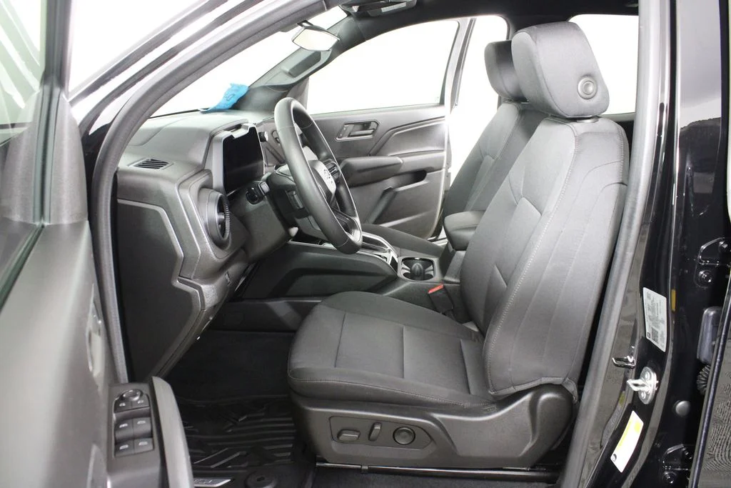 Used 2023 Black Chevrolet Trail Boss image 21