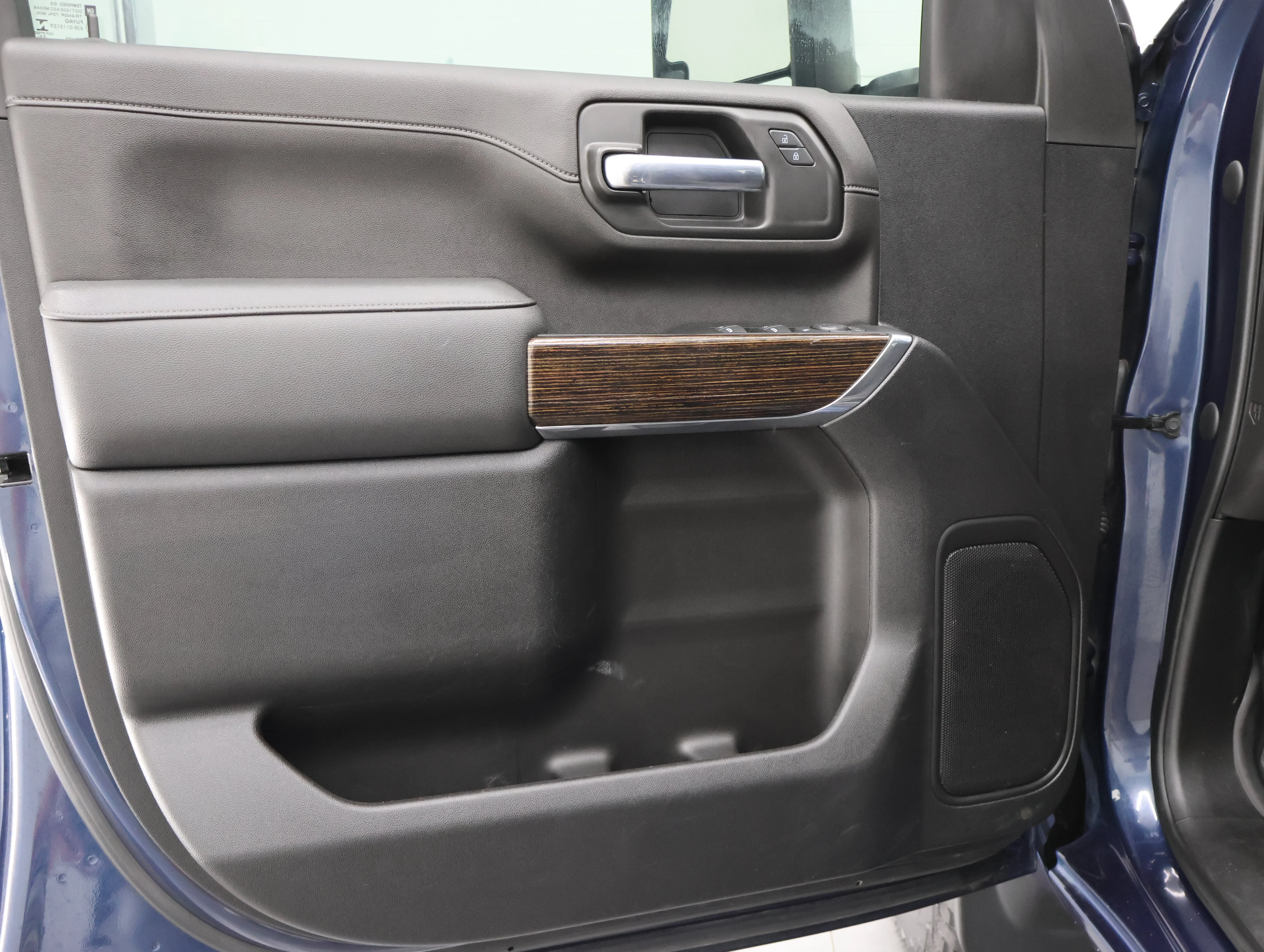 Used 2023 Pacific Blue Metallic GMC SLE image 36